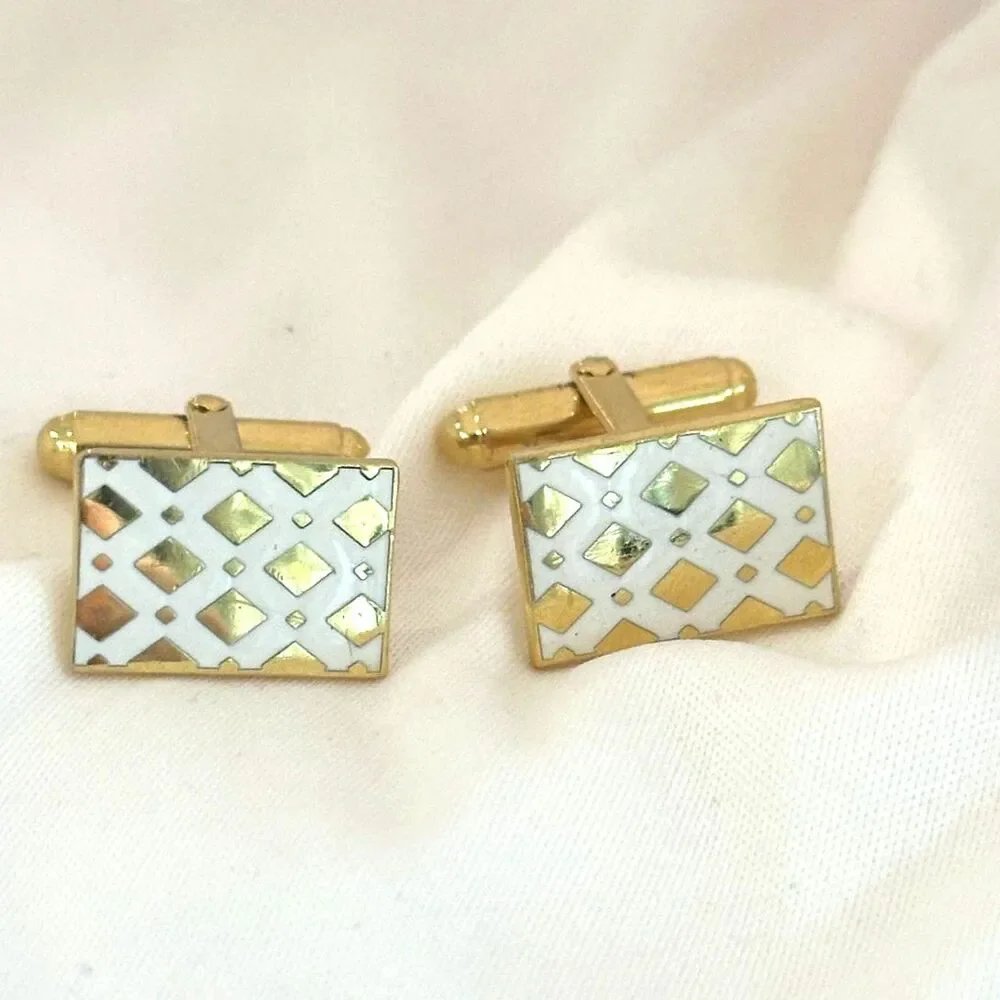 Gold Tone Cufflink with White Lattice Print